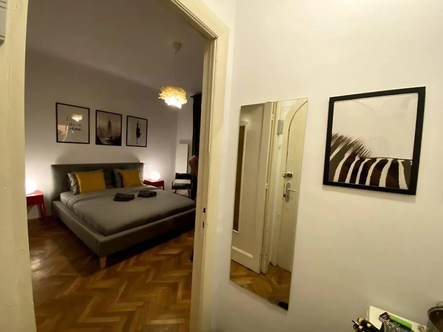 Mosh Studio Apartment Bucharest