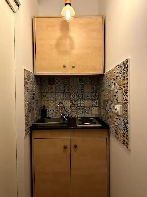 Mosh Studio Apartment Bucharest